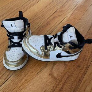 Jordan 1 9C gold